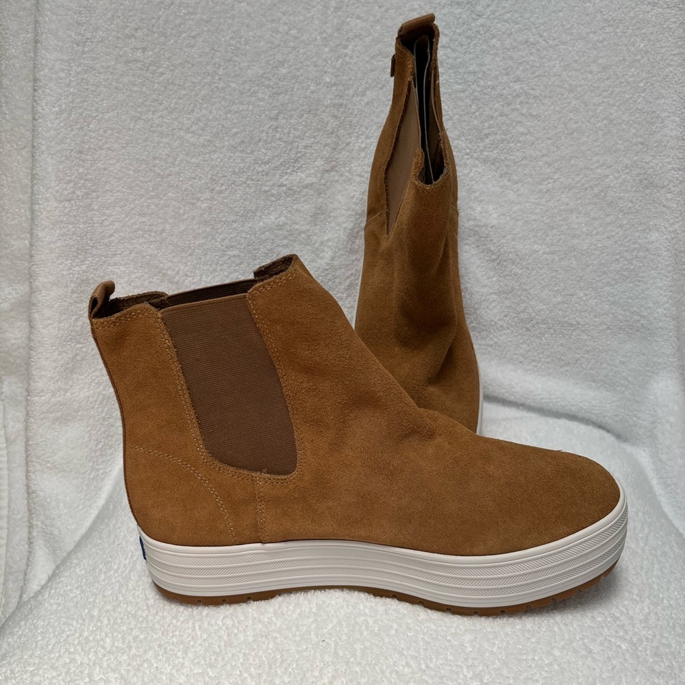 Keds Women's Suede Chelsea Ankle Boots in Chestnut Brown